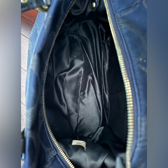 Vintage Coach Black/Navy Metallic Large Front Flap Carryall Satchel Purse - Picture 3 of 4